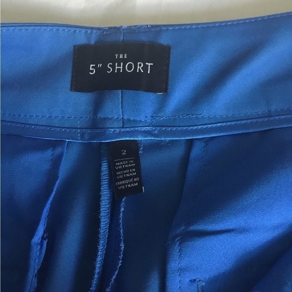 WHITE HOUSE BLACK MARKET 5” WOMEN’S FLAT FRONT CHINO SHORT size 2 - Picture 10 of 13